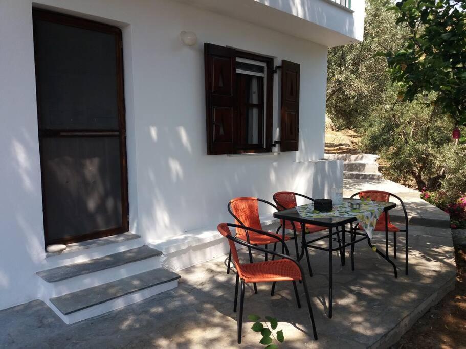 Grandpa Simos' Traditional Guest House Agios Romanos Exteriör bild